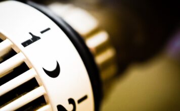 Jak ustawić termostat ogrzewania?