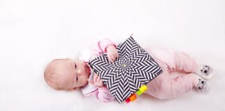 Jak ubrać niemowlaka w body?