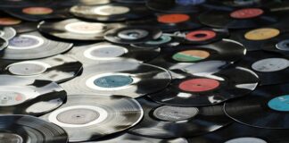 Czy dysk sam się nastawi?