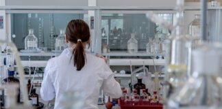 Do jakiego lekarza ze stopami dziecka?